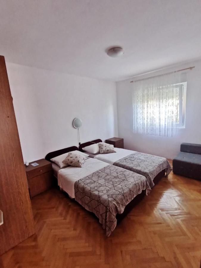 Apartmani Luka Ртина Екстер'єр фото