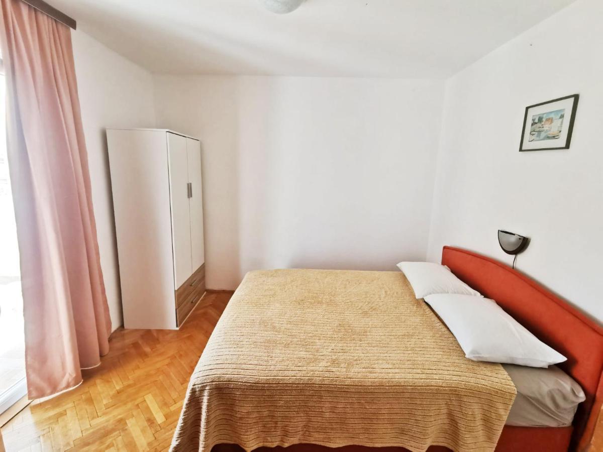 Apartmani Luka Ртина Екстер'єр фото